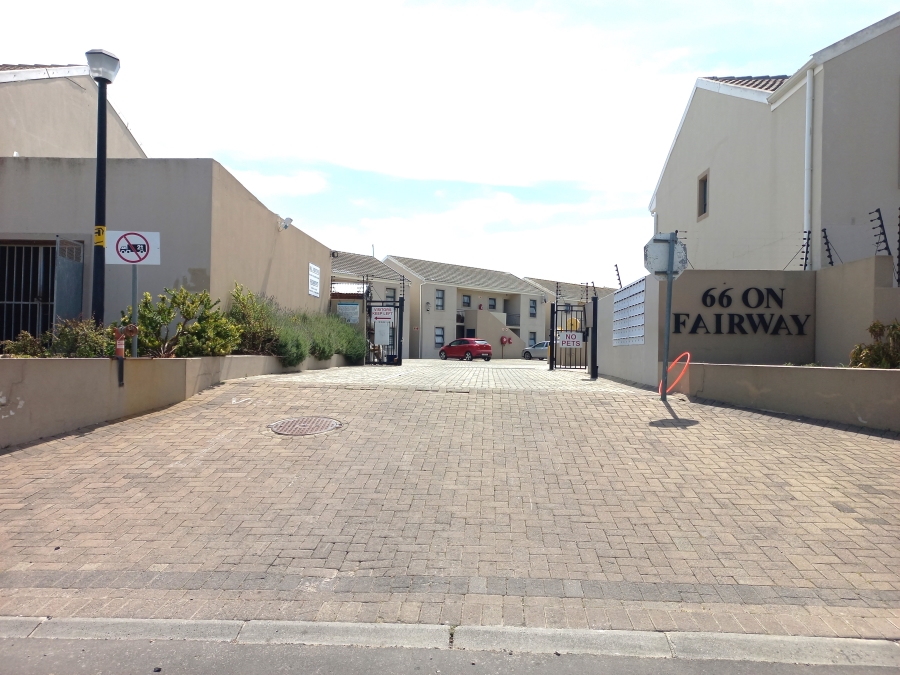 To Let 2 Bedroom Property for Rent in Fairview Golf Estate Western Cape